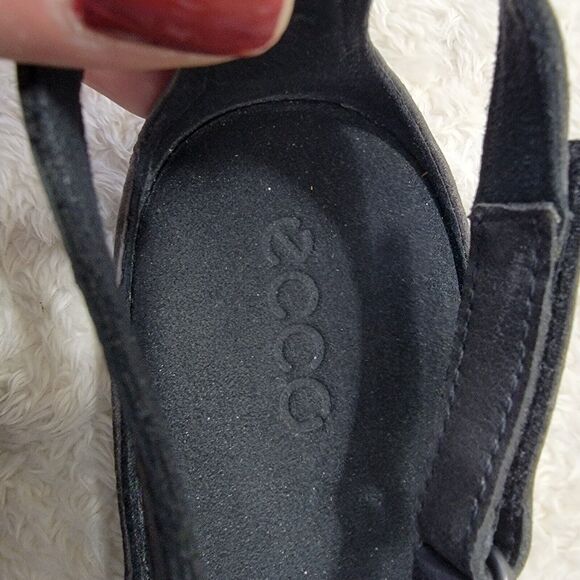 ECCO Women's Summer Cross Strap Leather And Suede Sandal, EU 38 US 7 Black EUC - Picture 4 of 16